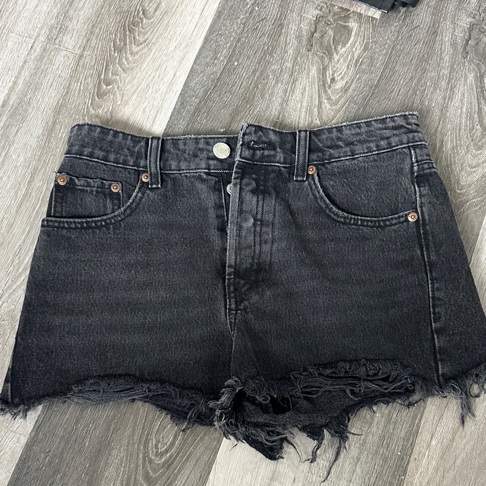 Zara Black Frayed Denim Shorts
